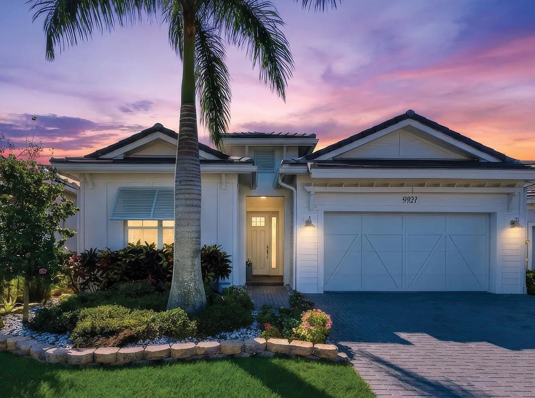 Gorgeous Turnkey Beauty Complete with Backyard Oasis! 